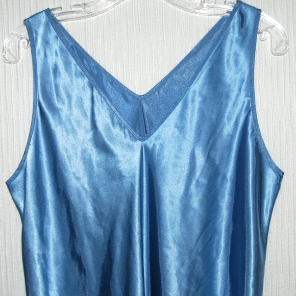 Women's Satin Underwear Sleepwear Night Dress - Picture 2 of 3